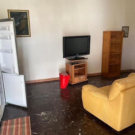 Appartamento Πέστουμ Εξωτερικό φωτογραφία